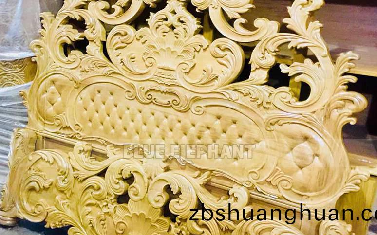 數(shu)控開料(liao)機樣(yang)品(pin)展(zhan)示(shi)