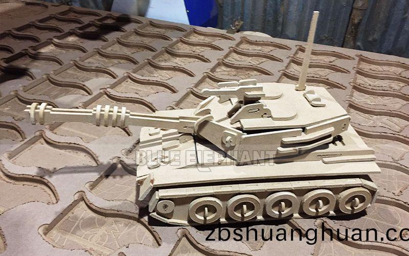 數控開料機(ji)工藝(yi)品(pin)