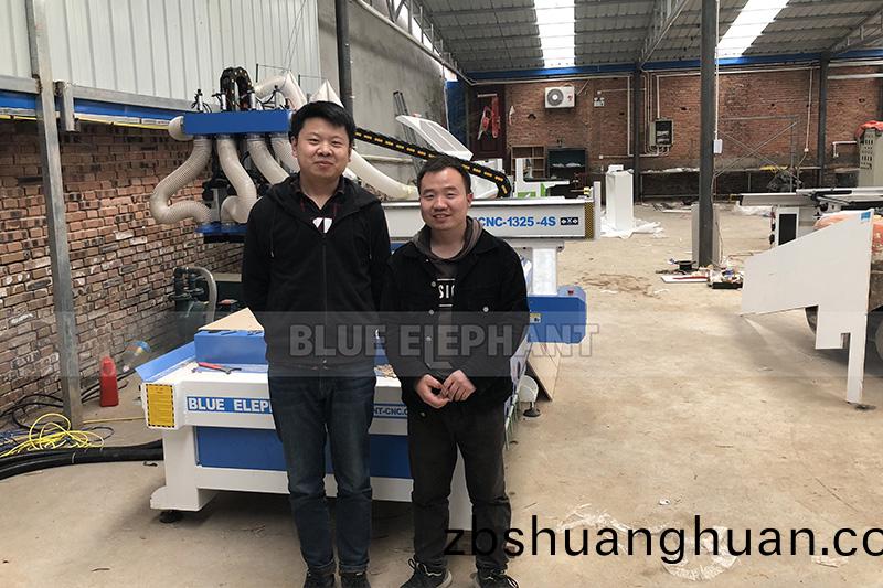 定製傢具生産線(xian)