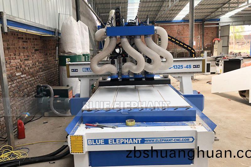 四(si)工序(xu)開料(liao)機(ji)