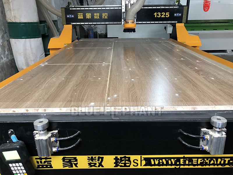 數控(kong)開料(liao)機