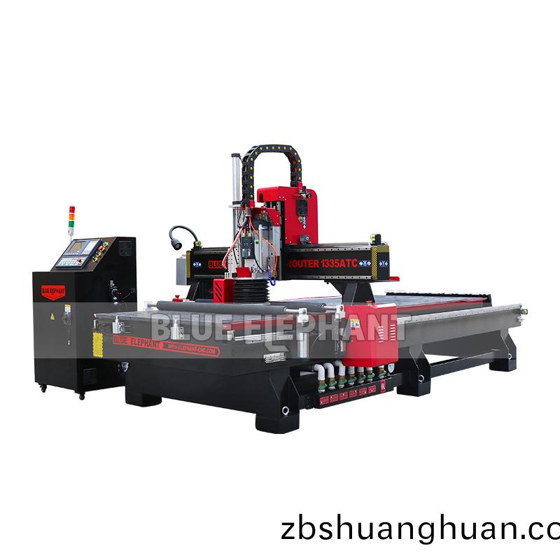 1335震盪(dang)刀(dao)自動換(huan)刀(dao)開料(liao)機