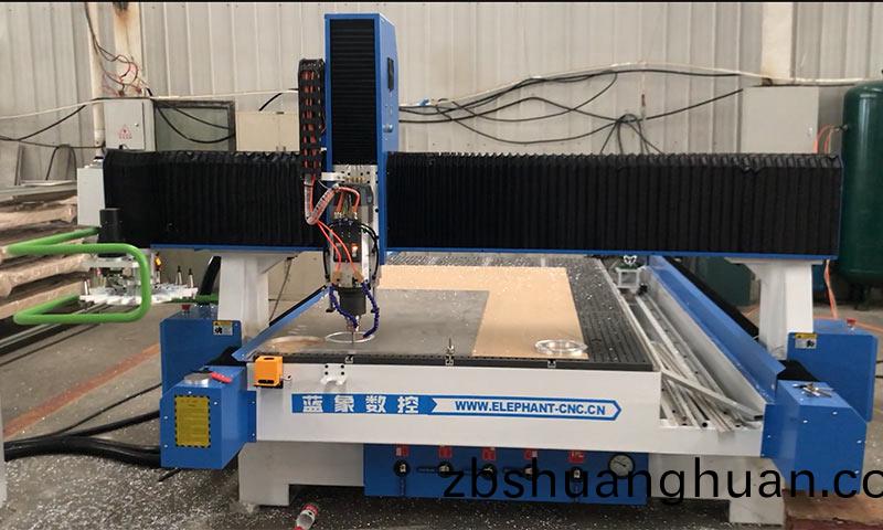 數控(kong)開料機(ji)