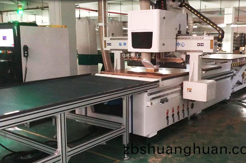 闆式(shi)傢(jia)具(ju)生(sheng)産線(xian)
