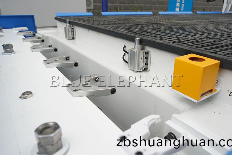 數(shu)控開(kai)料(liao)機