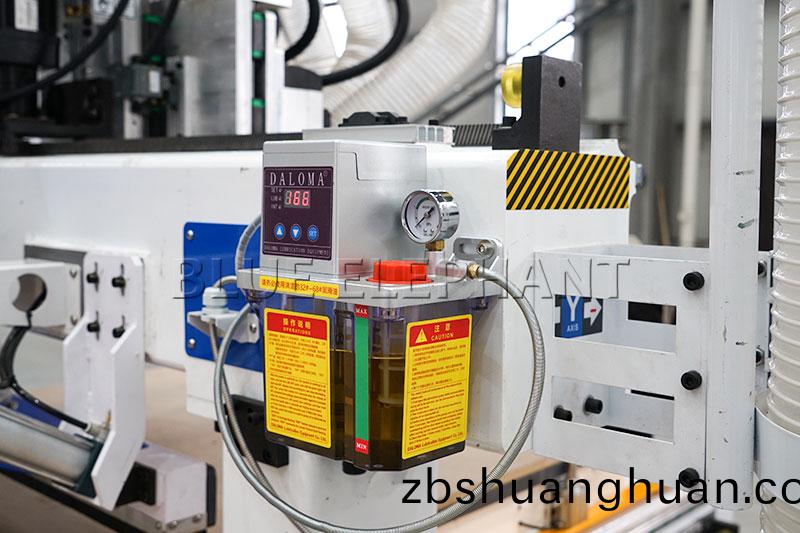 四工序(xu)開料(liao)機(ji)