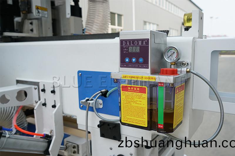 無(wu)孔(kong)工藝(yi)開(kai)料(liao)機