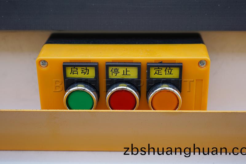 雙工(gong)位直(zhi)排(pai)加工(gong)中(zhong)心
