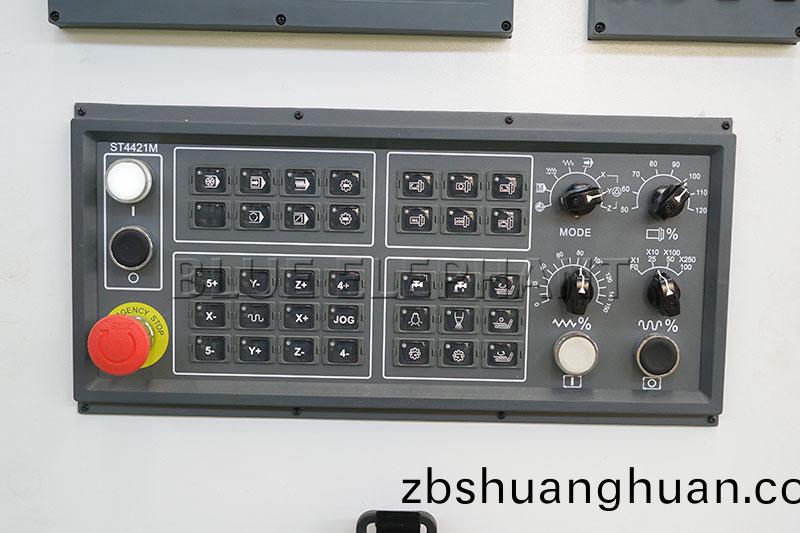 五(wu)軸加工中(zhong)心(xin)