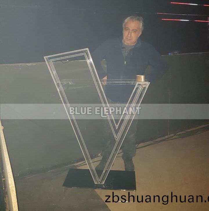 數控(kong)開料機(ji)