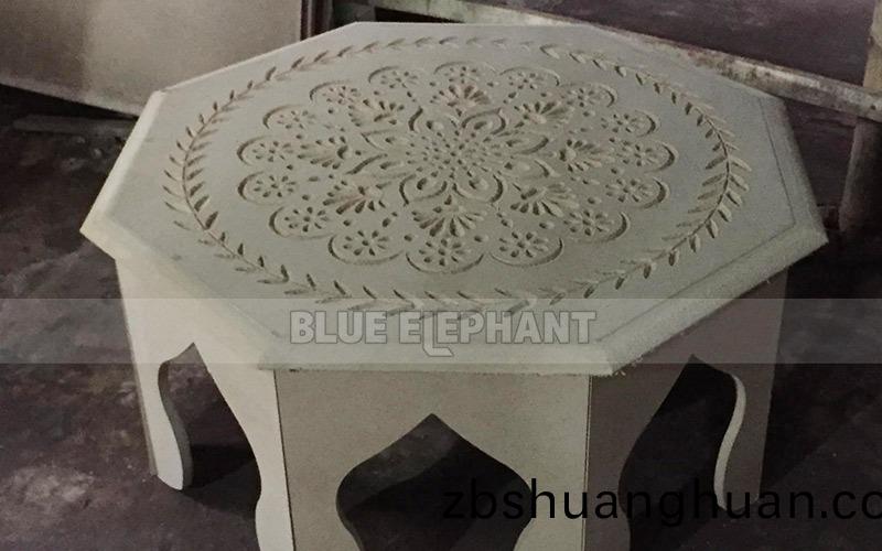 木(mu)工開料(liao)機(ji)擺件(jian)