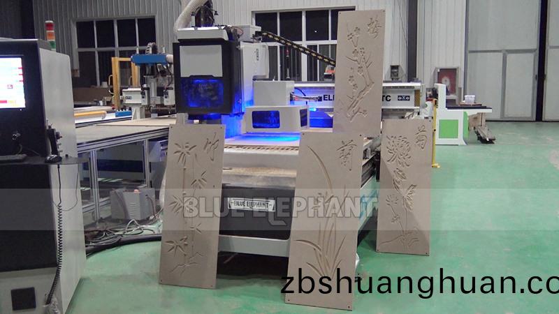 數控開料(liao)機(ji)鵰刻密(mi)度闆樣品展(zhan)示