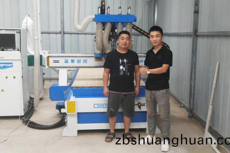 河(he)南(nan)客(ke)戶訂(ding)購(gou)四工序(xu)開(kai)料(liao)機(ji)